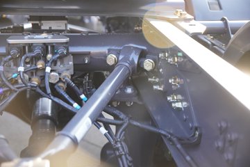 �������� ����HK 580���� 6X4 LNG�Զ���ǣ����(����12��)(Һ��)ͼƬ