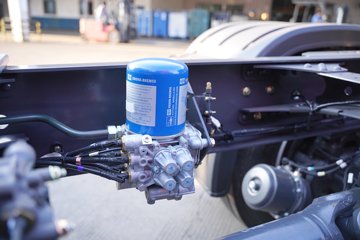 �������� ����HK 580���� 6X4 LNG�Զ���ǣ����(����12��)(Һ��)ͼƬ