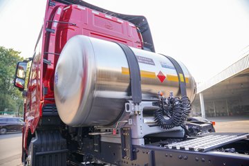 �������� ����HK 580���� 6X4 LNG�Զ���ǣ����(����12��)(Һ��)ͼƬ