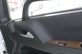 零米 电动载货车内饰图片
