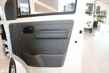 ���� С��X3 2.5T 3.05�׵��Ŵ��綯����΢��38.7kWhͼƬ