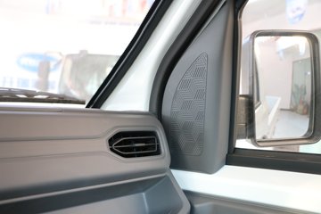 ���� С��X3 2.5T 3.05�׵��Ŵ��綯����΢��38.7kWhͼƬ