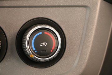 ���� С��X3 2.5T 3.05�׵��Ŵ��綯����΢��38.7kWhͼƬ