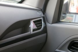 EV150&nbsp;电动载货车内饰图片