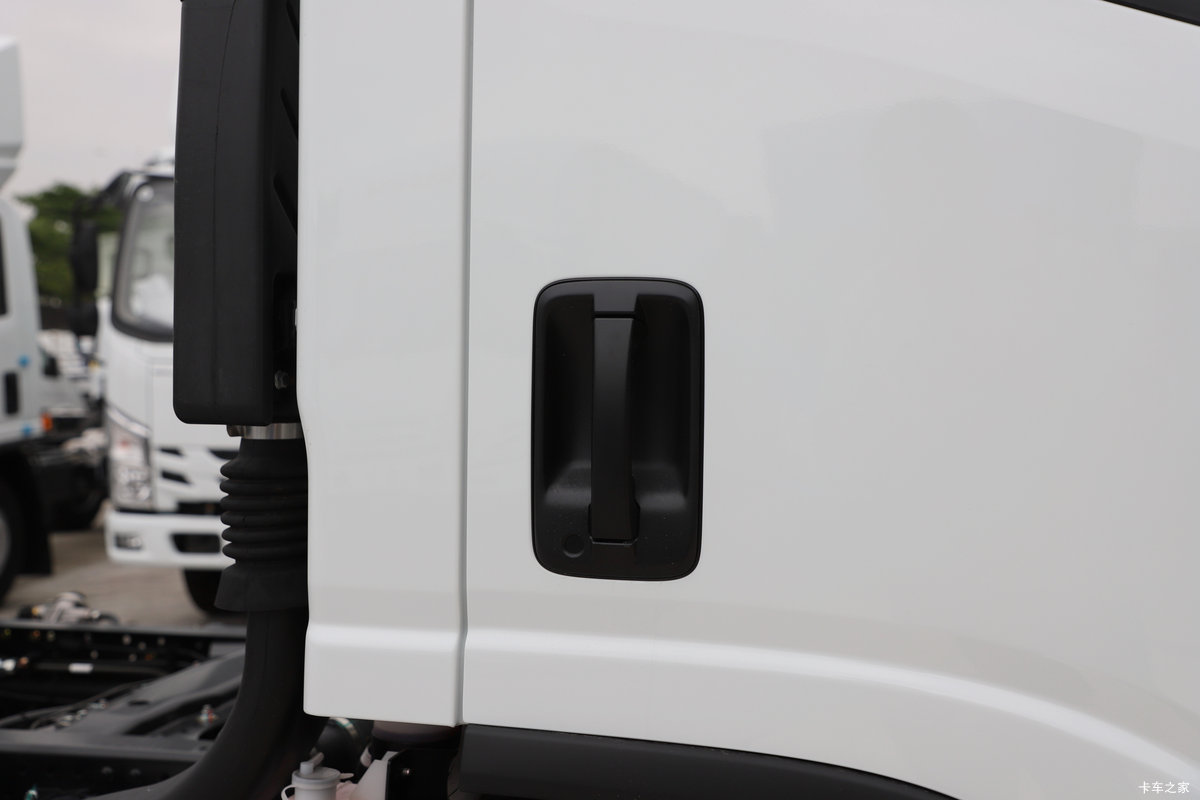 ������ʮ�� ����EMT7 152���� 4.2�׵�����ʽ�Ῠ(JXW5040XXYCDJB2)���                                                