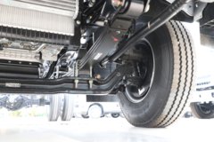 江西五十铃 翼放EMT7 152马力 4.2米单排厢式轻卡(JXW5040XXYCDJB2)