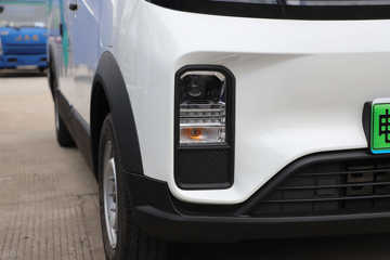 ���� Van��· V8�����캽�� 2�� 5.46�״��綯��ʽ���䳵53.58kWhͼƬ