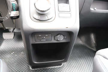 ���� Van��· V8�����캽�� 2�� 5.46�״��綯��ʽ���䳵53.58kWhͼƬ