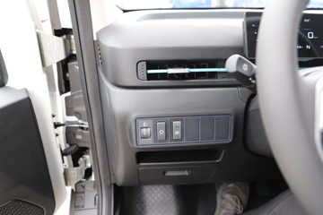 ���� Van��· V8�����캽�� 2�� 5.46�״��綯��ʽ���䳵53.58kWhͼƬ