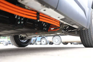 ���� Van��· V8�����캽�� 2�� 5.46�״��綯��ʽ���䳵53.58kWhͼƬ