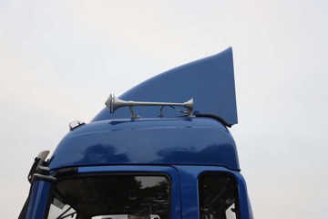 ���� ����˹T9 195���� 4X2 8.2���Ű���ʽ�ػ���(HFC5181XXYB80K1E4S)ͼƬ