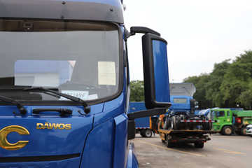 ���� ����˹T9 195���� 4X2 8.2���Ű���ʽ�ػ���(HFC5181XXYB80K1E4S)ͼƬ