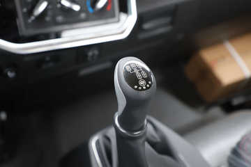 ���� ����˹T9 195���� 4X2 8.2���Ű���ʽ�ػ���(HFC5181XXYB80K1E4S)ͼƬ