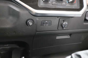 ���� ����˹T9 195���� 4X2 8.2���Ű���ʽ�ػ���(HFC5181XXYB80K1E4S)ͼƬ