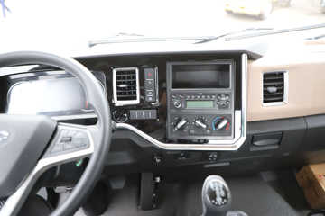 ���� ����˹T9 195���� 4X2 8.2���Ű���ʽ�ػ���(HFC5181XXYB80K1E4S)ͼƬ