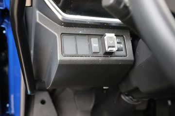 ���� ����˹T9 195���� 4X2 8.2���Ű���ʽ�ػ���(HFC5181XXYB80K1E4S)ͼƬ