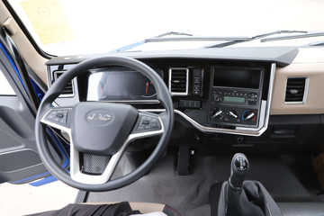 ���� ����˹T9 195���� 4X2 8.2���Ű���ʽ�ػ���(HFC5181XXYB80K1E4S)ͼƬ