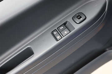 ���� ����˹T9 195���� 4X2 8.2���Ű���ʽ�ػ���(HFC5181XXYB80K1E4S)ͼƬ