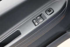 江淮 德沃斯T9 195马力 4X2 8.2米排半厢式载货车(HFC5181XXYB80K1E4S)