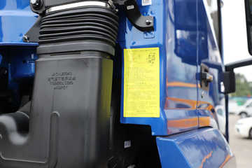 ���� ����˹T9 195���� 4X2 8.2���Ű���ʽ�ػ���(HFC5181XXYB80K1E4S)ͼƬ