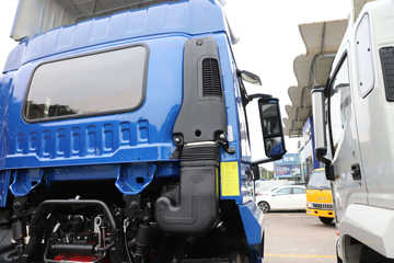 ���� ����˹T9 195���� 4X2 8.2���Ű���ʽ�ػ���(HFC5181XXYB80K1E4S)ͼƬ