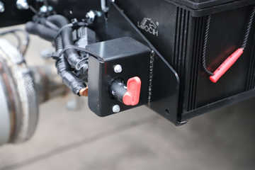 ���� ����˹T9 195���� 4X2 8.2���Ű���ʽ�ػ���(HFC5181XXYB80K1E4S)ͼƬ