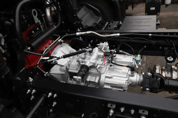 ���� ����˹T9 195���� 4X2 8.2���Ű���ʽ�ػ���(HFC5181XXYB80K1E4S)ͼƬ