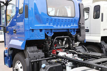 ���� ����˹T9 195���� 4X2 8.2���Ű���ʽ�ػ���(HFC5181XXYB80K1E4S)ͼƬ