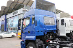 江淮 德沃斯T9 195马力 4X2 8.2米排半厢式载货车(HFC5181XXYB80K1E4S)