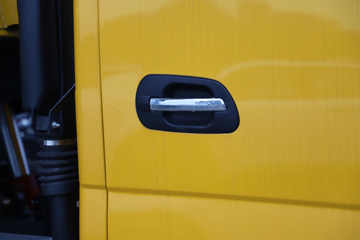 ���� ����G3 140���� 4X2 2.2��˫����ж��(����)ͼƬ