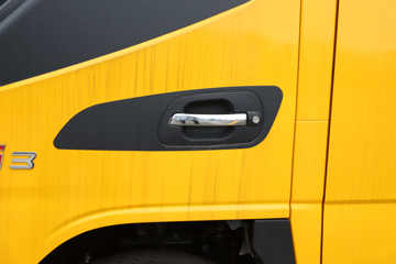 ���� ����G3 140���� 4X2 2.2��˫����ж��(����)ͼƬ