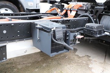 ������� ����EM 4.5T 3.8�׵��Ŵ��綯��ʽ�Ῠ59.4kWhͼƬ