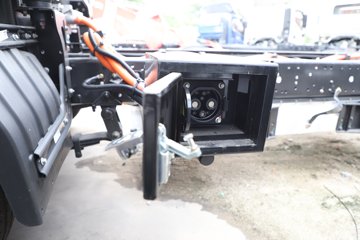 ������� ����EM 4.5T 3.8�׵��Ŵ��綯��ʽ�Ῠ59.4kWhͼƬ