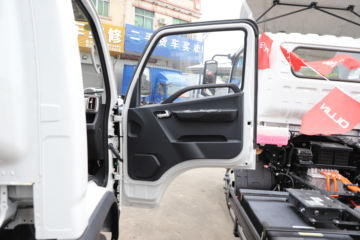 ������� ����EM 4.5T 3.8�׵��Ŵ��綯��ʽ�Ῠ59.4kWhͼƬ