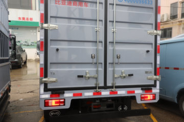 ǵT5EV Ƽ 4.5T 4.03׵Ŵ綯ʽῨ132kWhͼƬ