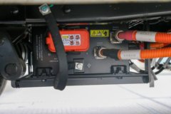 SRM鑫源 T5LEV 2024款城际版 3.5T 3.7米单排纯电动仓栅式微卡70.47kWh