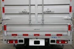 SRM鑫源 T5LEV 2024款城际版 3.5T 3.7米单排纯电动仓栅式微卡70.47kWh