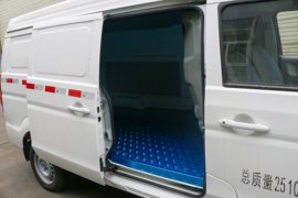 好运&nbsp;电动封闭厢货货厢图片