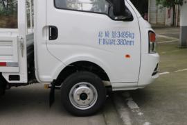 跨越者D5 载货车外观                                                图片
