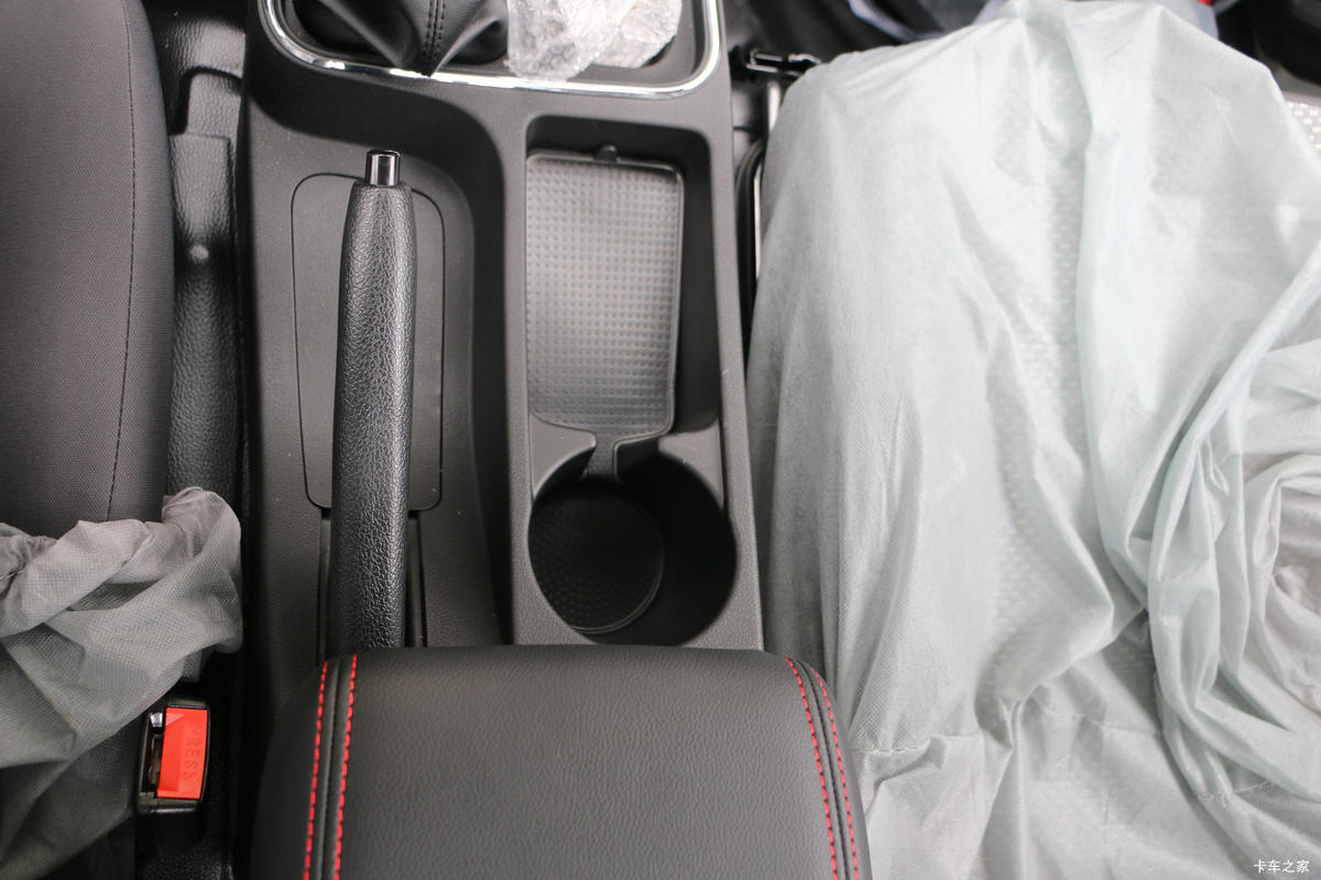  ԽD5 2.0L 122 CNG 3.7׵΢ʻ                                               