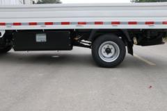 长安 跨越者D5 2.0L 122马力 CNG 3.7米单排栏板微卡