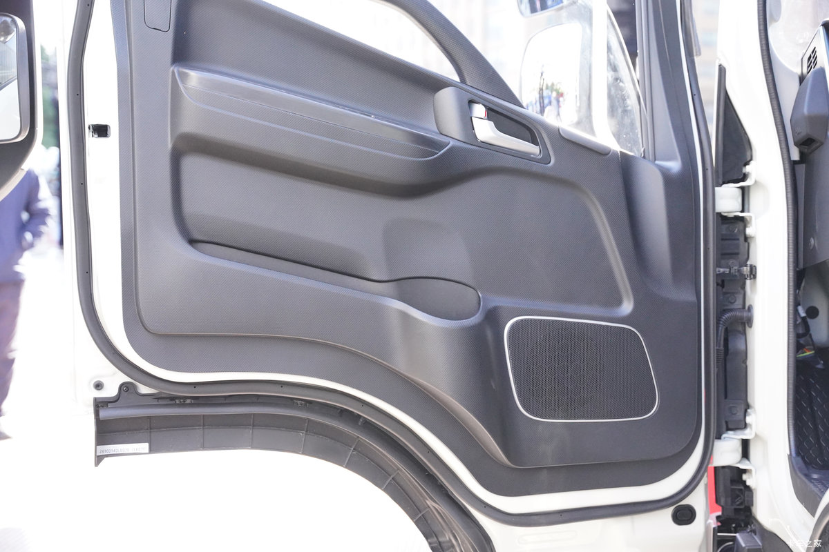 领跑L6(原领跑S6)载货车驾驶室图片