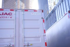 江淮 领跑L6 137马力 4.15米单排厢式轻卡(HFC5043XXYP21K4C7S)