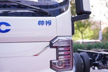 ���� ˧��ES9 4.5T 4.15�׵��Ŵ��綯��ʽ�Ῠ120.27kWhͼƬ