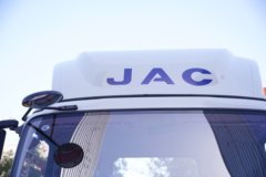 江淮 帅铃ES9 4.5T 4.15米单排纯电动厢式轻卡120.27kWh