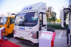 江淮 帅铃ES9 4.5T 4.15米单排纯电动厢式轻卡120.27kWh