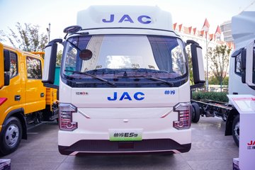 ���� ˧��ES9 4.5T 4.15�׵��Ŵ��綯��ʽ�Ῠ120.27kWhͼƬ