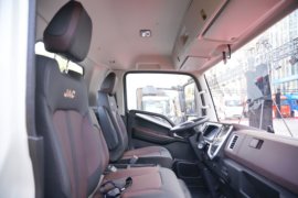 帅铃ES9&nbsp;电动载货车内饰图片