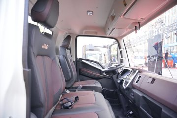 ���� ˧��ES9 4.5T 4.15�׵��Ŵ��綯��ʽ�Ῠ120.27kWhͼƬ