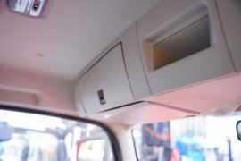 帅铃ES9&nbsp;电动载货车内饰图片